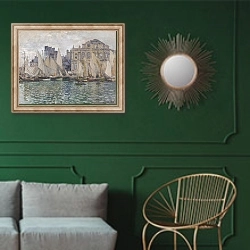 «Музей в Гавре» в интерьере классической гостиной с зеленой стеной над диваном