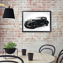 «Bentley 8 Litre Short Chassis Mayfair Fixed Head Coupe '1932» в интерьере кухни в стиле лофт с кирпичной стеной