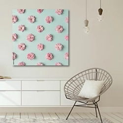 «Розовый цветочный узор на фоне голубой пастели» в интерьере белой комнаты в скандинавском стиле над комодом