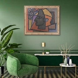 «Design with Benin Head,» в интерьере гостиной в зеленых тонах