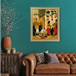 «Christ's Entry into Jerusalem, icon» в интерьере гостиной с зеленой стеной над диваном