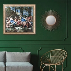 «Триумф Пана» в интерьере классической гостиной с зеленой стеной над диваном