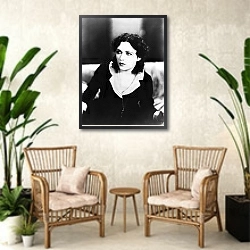 «Negri, Pola 2» в интерьере комнаты в стиле ретро с плетеными креслами
