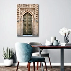 «Дверь в башне Хасана» в интерьере современной кухни над обеденным столом