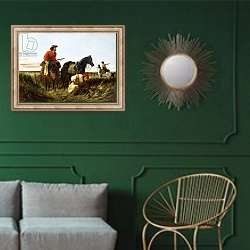 «Trappers Following the Trail: At Fault, 1851» в интерьере классической гостиной с зеленой стеной над диваном