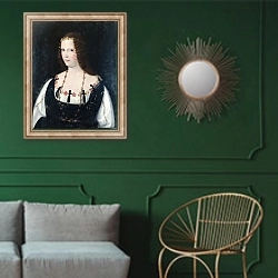«Портрет молодой женщины 13» в интерьере классической гостиной с зеленой стеной над диваном
