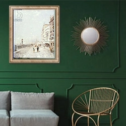 «The Molo, Venice, looking West with figures Promenading» в интерьере классической гостиной с зеленой стеной над диваном