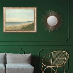 «Море рядом с Палавасом» в интерьере классической гостиной с зеленой стеной над диваном