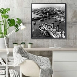 «История в черно-белых фото 10» в интерьере кабинета в скандинавском стиле с бетонной стеной
