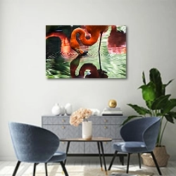 «Смотрящийся в воду красный фламинго» в интерьере современной гостиной над комодом