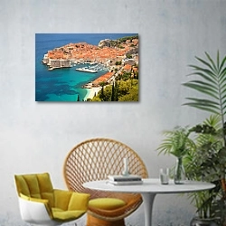 «Дубровник, Хорватия» в интерьере современной гостиной с желтым креслом