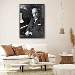 «Sergei Prokofiev» в интерьере светлой гостиной в стиле ретро