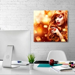 «Девушка с красным кольцом» в интерьере светлого офиса с кирпичными стенами