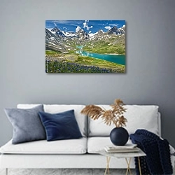 «Россия, Алтай. Пейзаж с горными цветами» в интерьере современной гостиной в синих тонах