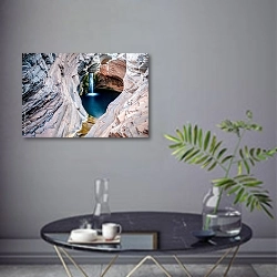 «Ущелье Хамерсли, Австралия» в интерьере современной гостиной в серых тонах