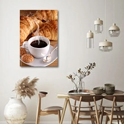 «Кофе, круассаны и миндальное печенье» в интерьере кухни в стиле ретро над обеденным столом
