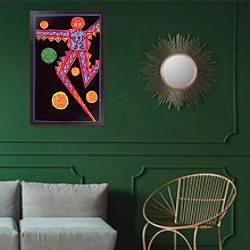 «Leaping Figure, 1985» в интерьере классической гостиной с зеленой стеной над диваном