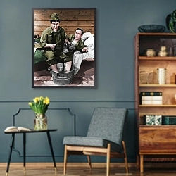 «Abbott & Costello (Buck Privates) 2» в интерьере гостиной в стиле ретро в серых тонах
