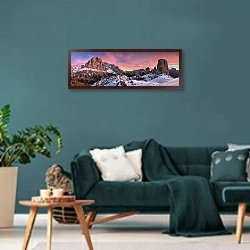 «Италия. Альпы. Панорама Чинко Торри на рассвете» в интерьере современной гостиной в стиле лофт