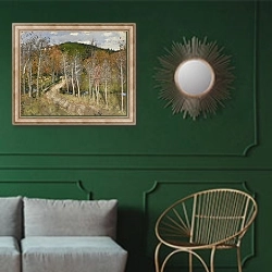 «Пейзаж 18» в интерьере классической гостиной с зеленой стеной над диваном