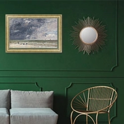 «Пляж в Трувиле 5» в интерьере классической гостиной с зеленой стеной над диваном