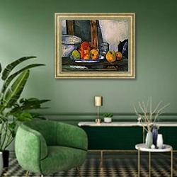 «Натюрморт с выдвинутым ящиком» в интерьере гостиной в зеленых тонах