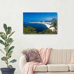 «Бразилия, Рио-де-Жанейро. Пляж Копакабана» в интерьере современной светлой гостиной над диваном