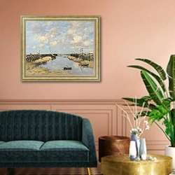 «Вход в бухту Трувиля» в интерьере классической гостиной над диваном