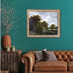 «Опушка леса 2» в интерьере гостиной с зеленой стеной над диваном