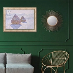«Haystacks, 1891» в интерьере классической гостиной с зеленой стеной над диваном