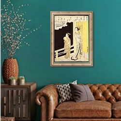 «A courtesan and her kamuro on a verandah watching flying geese in the rain» в интерьере гостиной с зеленой стеной над диваном
