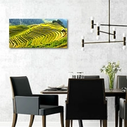 «Рисовые поля Му Кан Чай, Вьетнам» в интерьере современной столовой с черными креслами