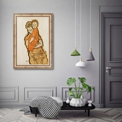 «Мать и дитя» в интерьере коридора в классическом стиле