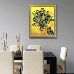 «Натюрморт: ваза и ирисами на желтом фоне» в интерьере современной кухни над столом