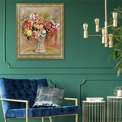 «Roses in a Sevres vase» в интерьере в классическом стиле с зеленой стеной