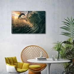 «Дельфин над волной» в интерьере современной гостиной с желтым креслом