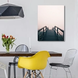«Лестница в туман» в интерьере столовой в скандинавском стиле с яркими деталями