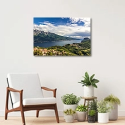 «Италия. Озеро Гарда. Панорамный вид» в интерьере современной комнаты над креслом