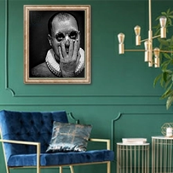 «A clowns death 2» в интерьере в классическом стиле с зеленой стеной