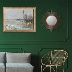 «Таяние льда» в интерьере классической гостиной с зеленой стеной над диваном