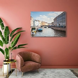 «Санкт-Петербург, Россия. Питерские каналы №1» в интерьере современной гостиной в розовых тонах