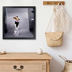 «Хепберн Одри 167» в интерьере в стиле ретро над комодом