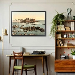 «Великобритания. Остров Джерси, замок Елизаветы» в интерьере кабинета в стиле ретро над столом