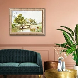 «Stratford Lock» в интерьере классической гостиной над диваном