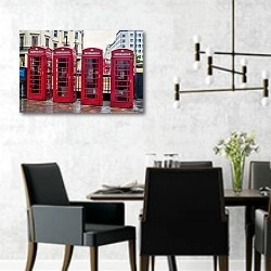 «Лондон, четыре красные телефонные будки» в интерьере современной столовой с черными креслами