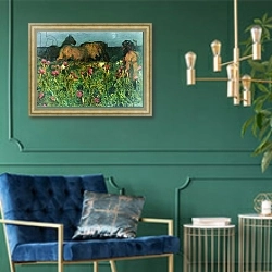 «The Dusk» в интерьере в классическом стиле с зеленой стеной