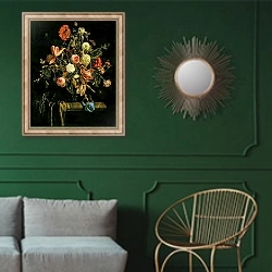 «Flower Still Life, 1706» в интерьере классической гостиной с зеленой стеной над диваном