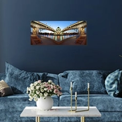 «Москва, Россия. Мост к Храму Христа Спасителя. Вечер» в интерьере современной гостиной в синем цвете