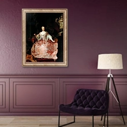 «Empress Maria-Theresa 1744» в интерьере в классическом стиле в фиолетовых тонах