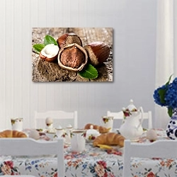 «Лесной орех» в интерьере кухни в стиле прованс над столом с завтраком